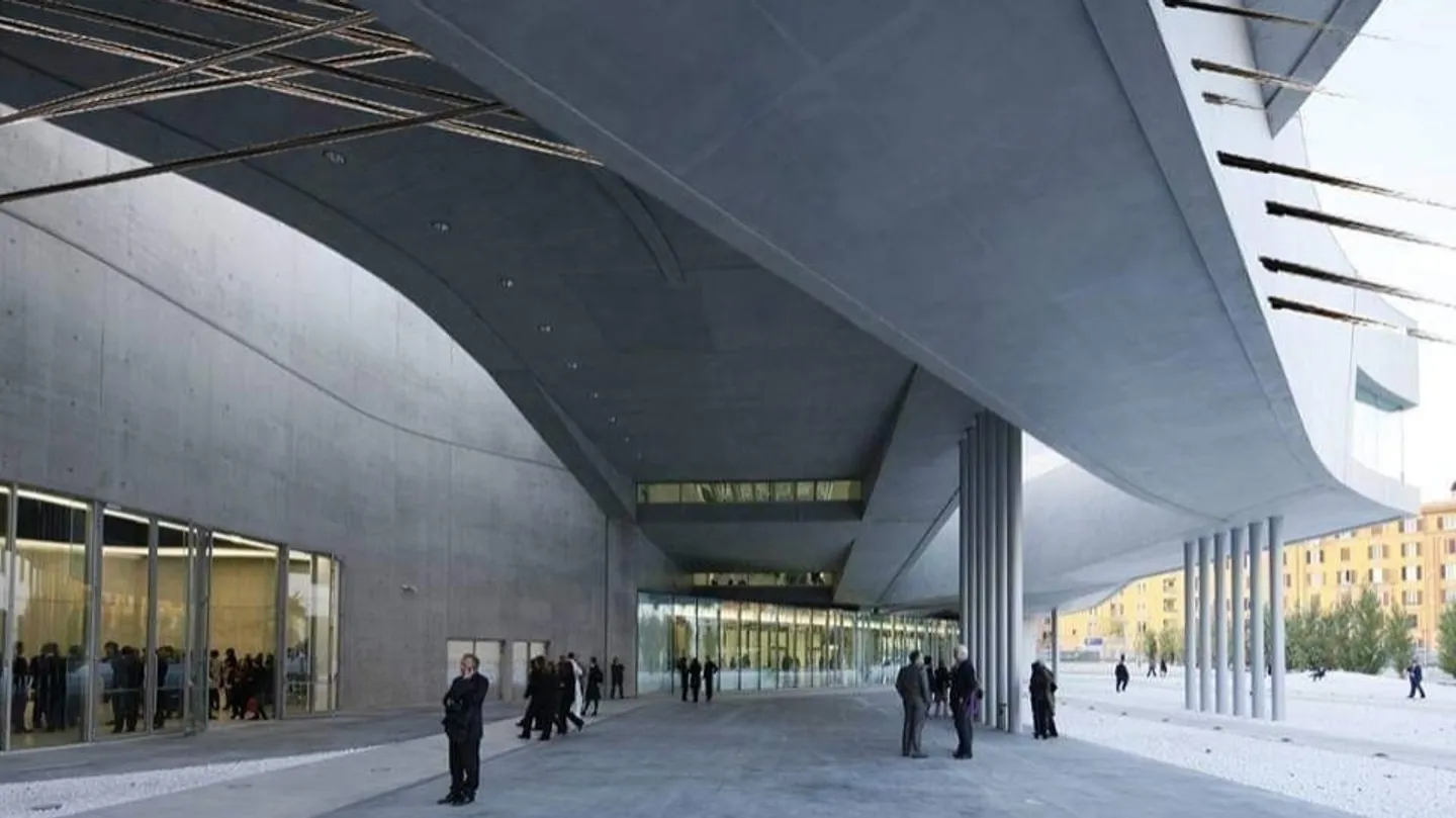 trespassing by Marcos Saboya