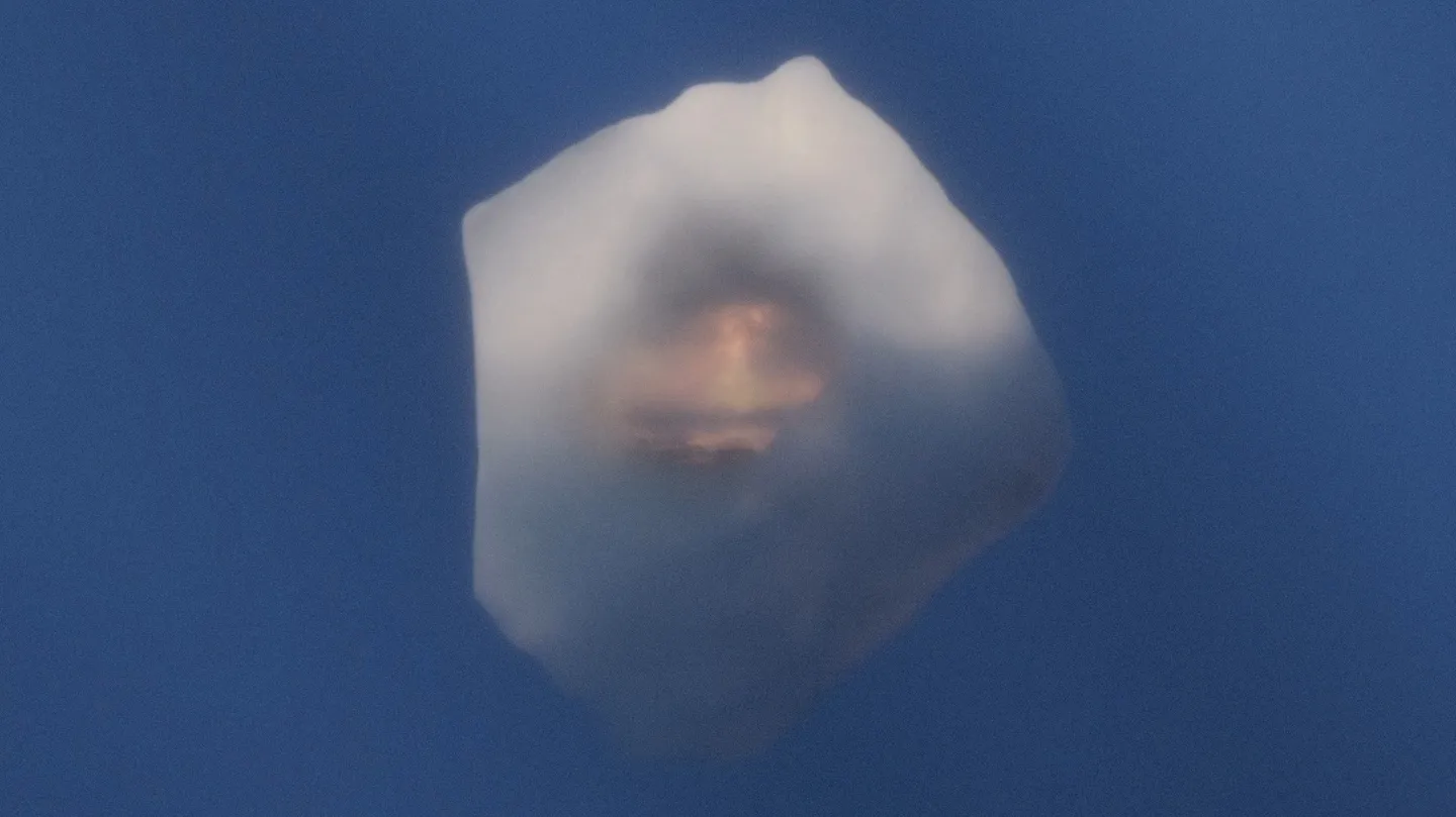 Submerged Sublime #4 by Shi Zheng