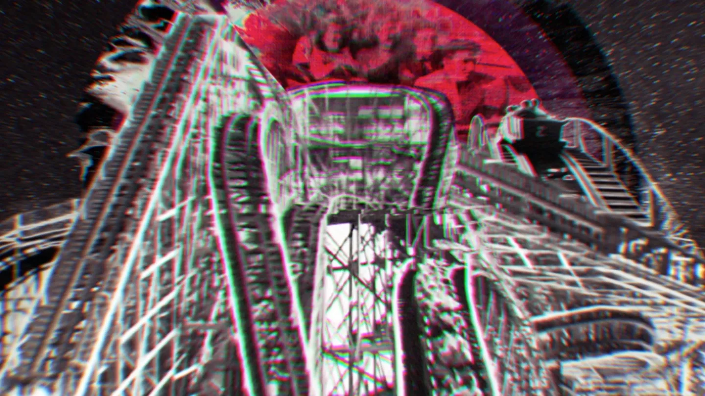 Time Capsule -  rollercoaster by Lilian Döring