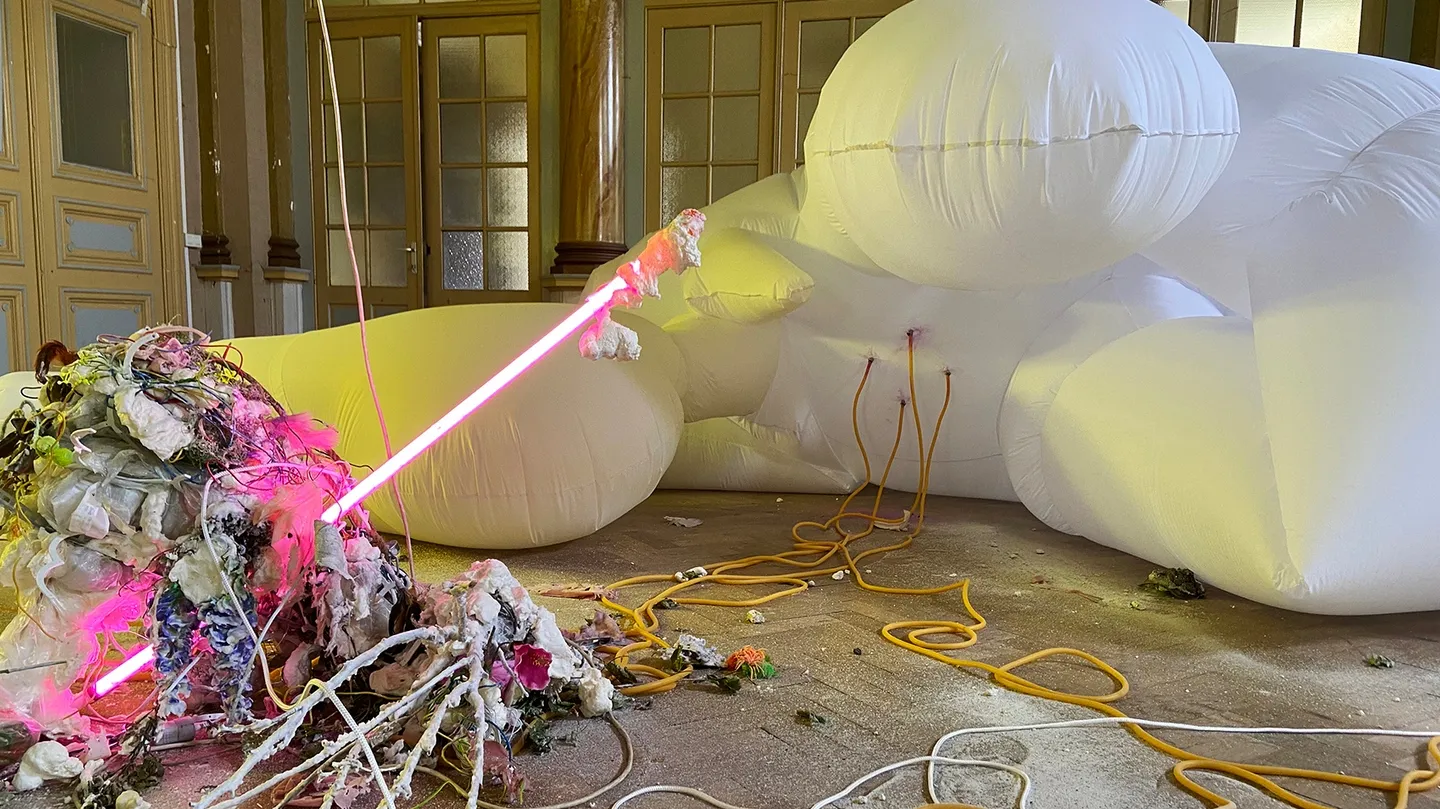 Peut-être by Beatrijs Albers & Reggy Timmermans