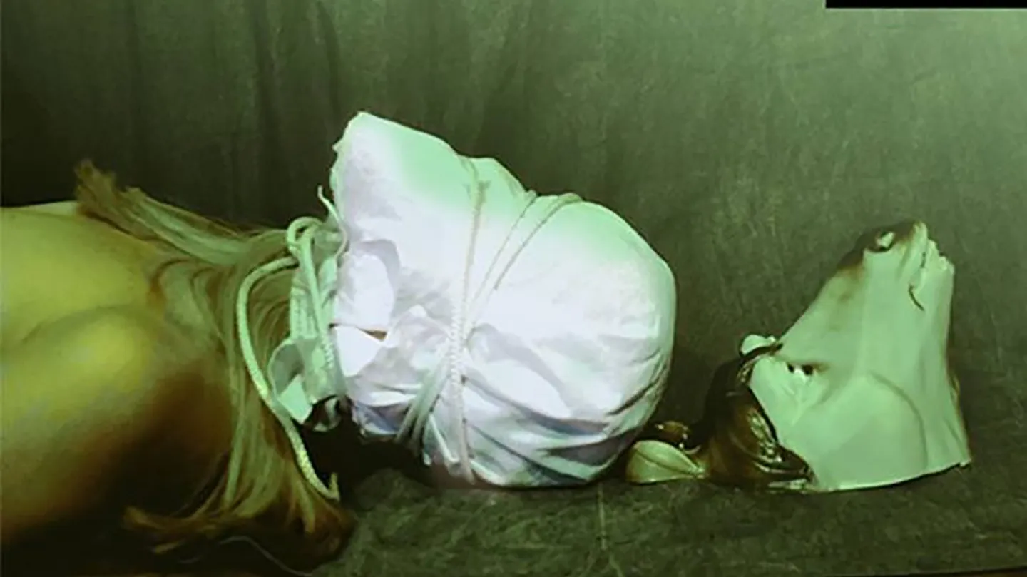 634t / The Beauty by Leni Smoragdova