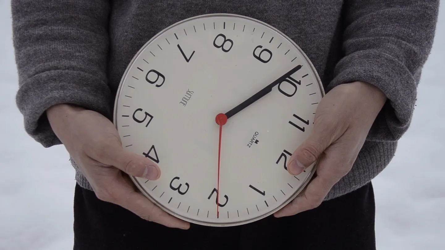 The Relatively Motionless Second by Wenfeng