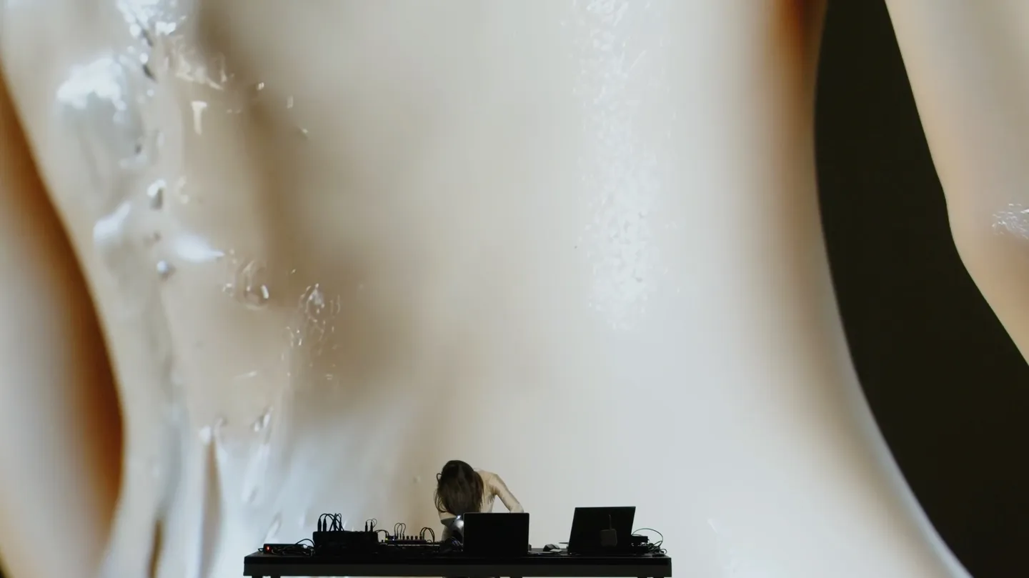 DOES IT STILL MATTER - AV Show by Noémi Büchi