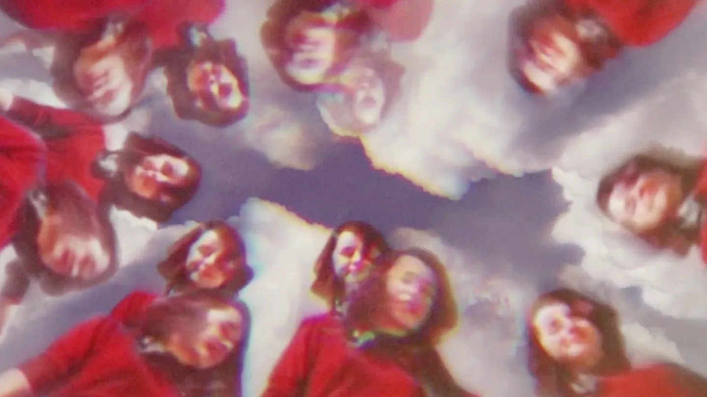 Time Capsule - girl by Lilian Döring