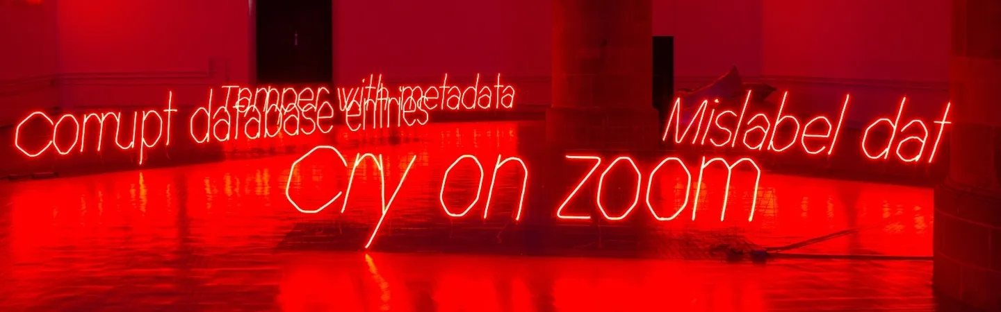 !Mediengruppe Bitnik